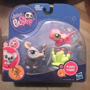 NIB Littlest Pet Shop LPS 1454 1455